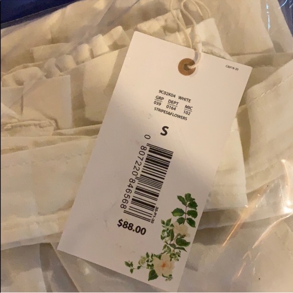 Chelsea & Violet ivory paper bag pants NWT - Picture 3 of 9